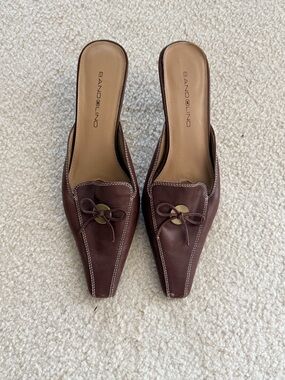 Bandolino Brown Leather Slip-On Mules